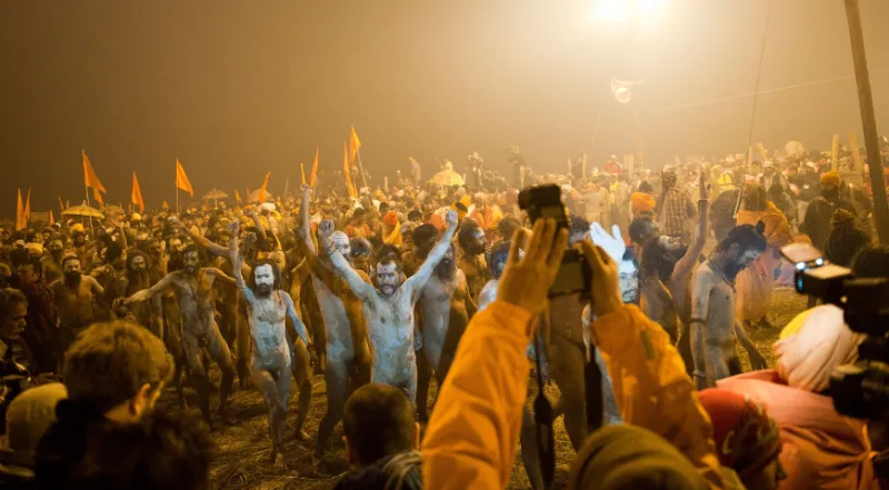 Kumbh Mela: Il pellegrinaggio spirituale più grande del Mondo