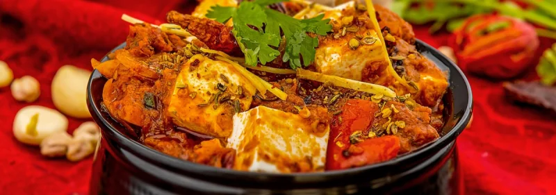 Sapori d'India: un viaggio culinario tra templi, fortezze e spezie