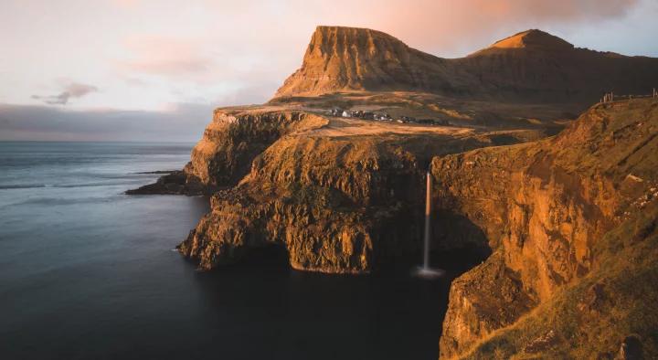 Isole Faroe on the road