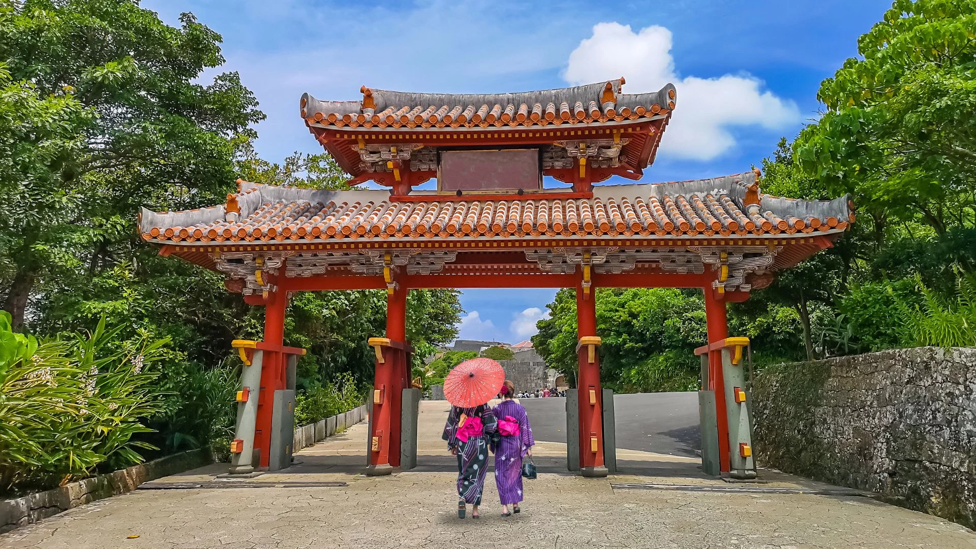Giappone:  le isole remote di Okinawa