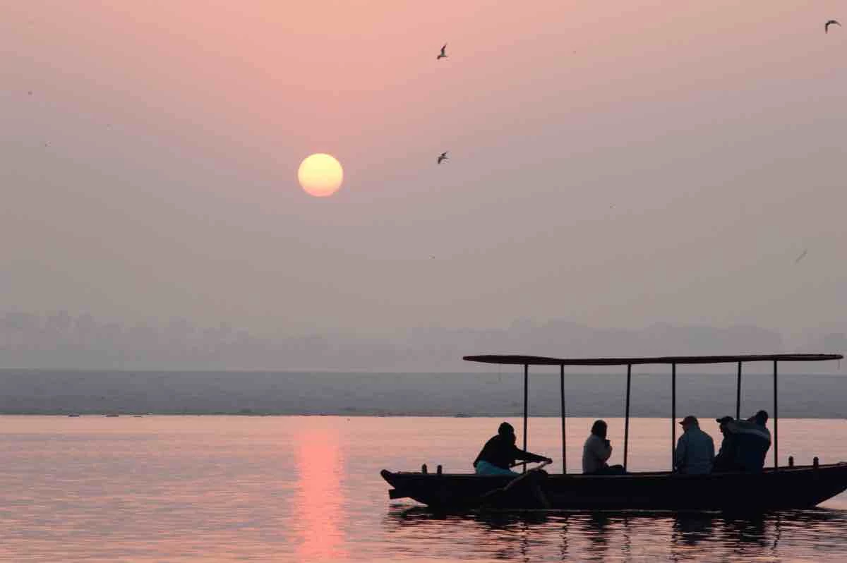 Alba sul Gange a Varanasi