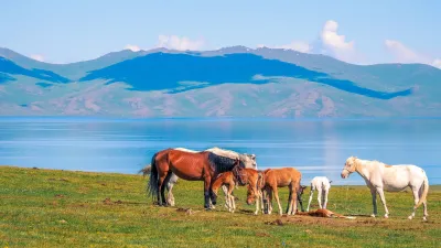 Kirghizistan: il paese dei nomadi