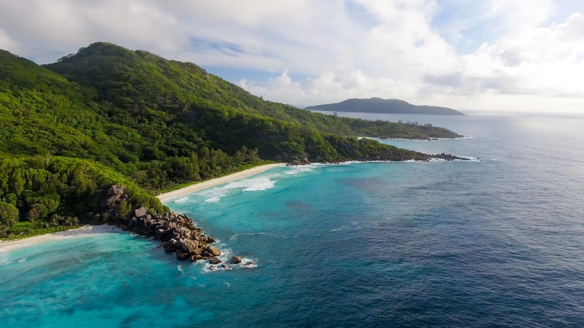 Seychelles: dalla foresta alle spiagge